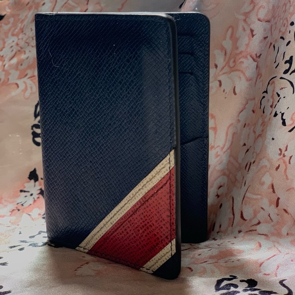 Louis Vuitton mens pocket holder - Picture 2 of 6